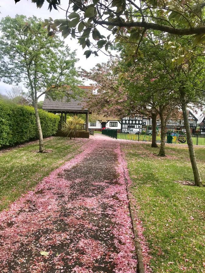 Thornton House Private Country House Thornton Hough Entire House Sleeps 6 Wirral Esterno foto